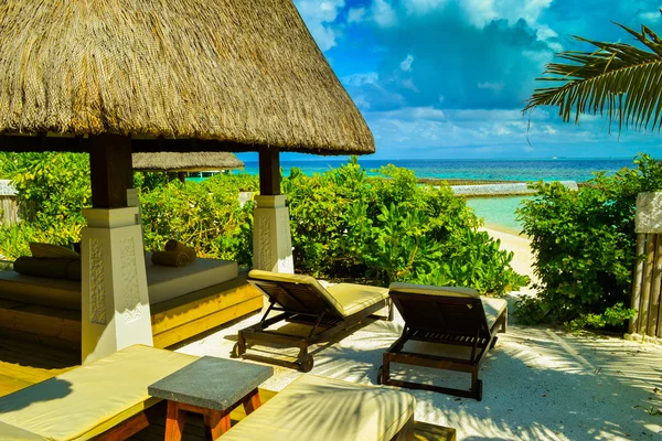 Maldive beach villa ocean view — Stock Photo, Image