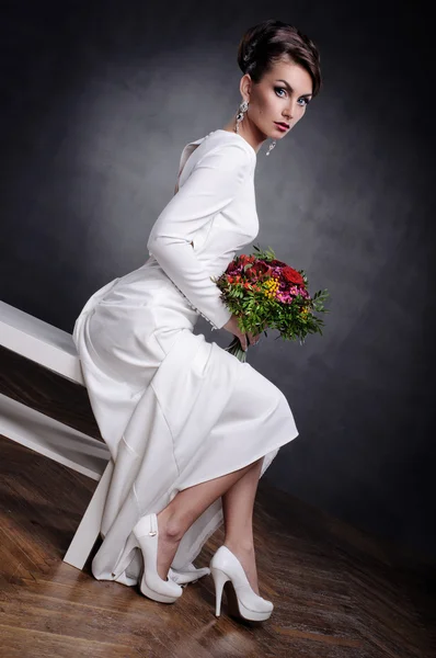 Woman in wedding dress — Stock Photo, Image