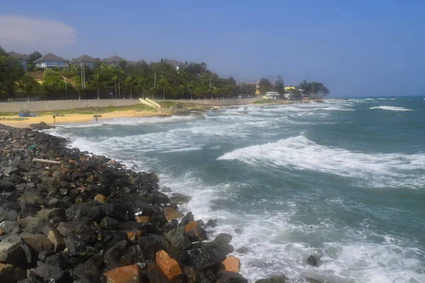 muine, vietnam güçlü dalga ile güzel tropikal plaj