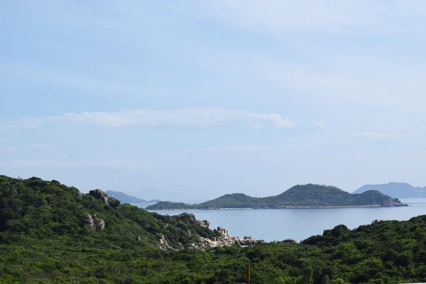 Bahía y mar de Vinh Hy en Ninh Thuan, Vietnam —  Fotos de Stock