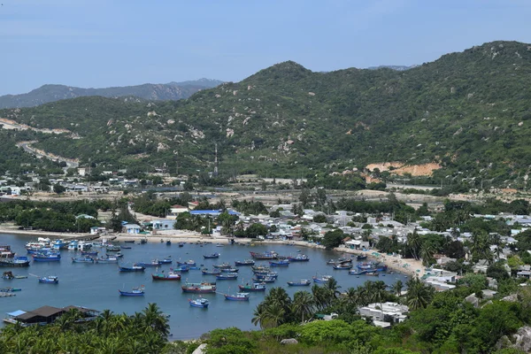 Bahía y mar de Vinh Hy en Ninh Thuan, Vietnam — Foto de Stock