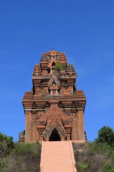 Stare cegły Cham Banh to wieża i pagoda — Zdjęcie stockowe