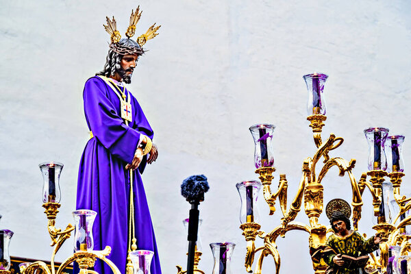 Празднование Страстной недели с процессией Иисуса Каутиво в Алькаль-де-Гуадайра, Севилья, Андалусия