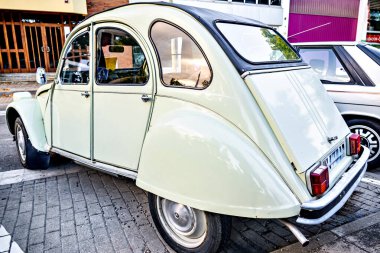 Eski, klasik bir arabanın, eski bir aracın detayları