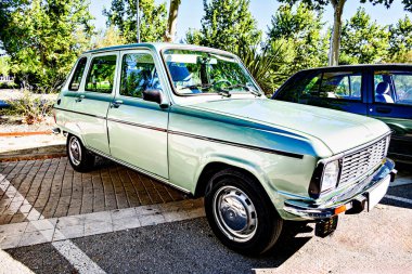 Eski, klasik bir arabanın, eski bir aracın detayları