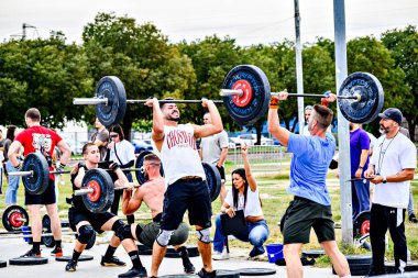 Granollers, Barcelona; 25 Ekim 2025: Ranxo de Granollers Crossfit Bufalo Oyunları katılımcıları