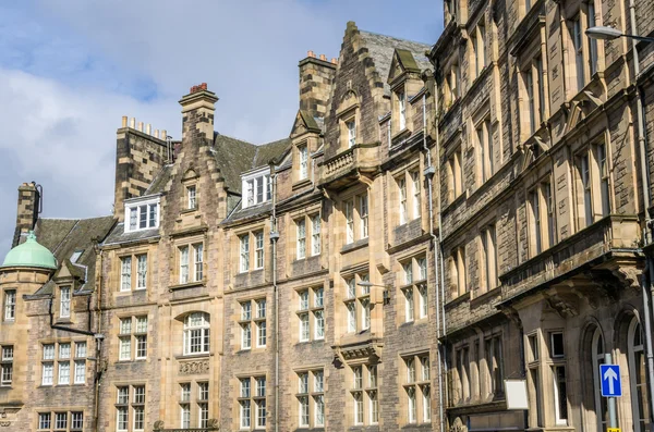 Casas históricas en Edimburgo Centro Ciudad — Foto de Stock