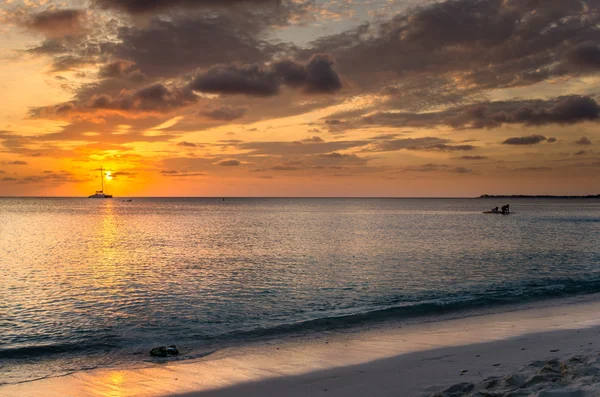 Μεγαλοπρεπής παραλία ηλιοβασίλεμα — Φωτογραφία Αρχείου