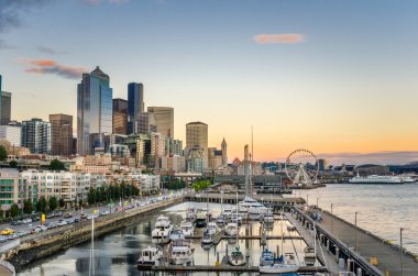 Seattle downtown alacakaranlıkta
