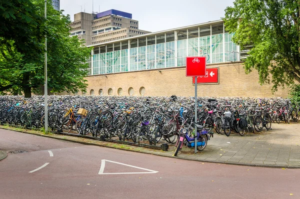 Bicycles Parked near a Train Station — Stock Photo, Image