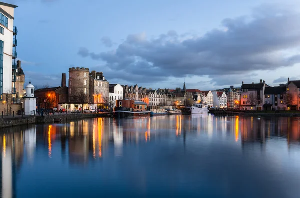 Porto histórico de Leith no crepúsculo — Fotografia de Stock