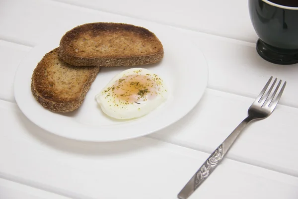 Desayuno, huevo escalfado —  Fotos de Stock