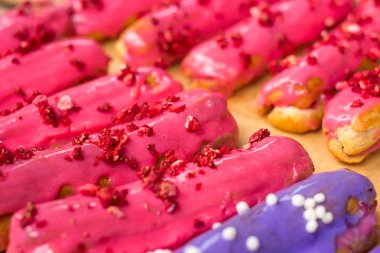 renkli Fransız pasta