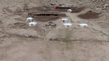 Orta Çağ'da çölde yurt