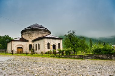 Kale ve köyün dağlarında