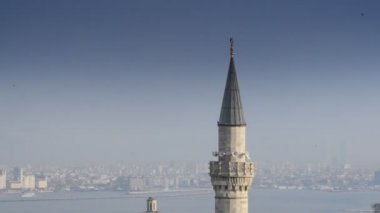 Büyük Camii evde çatıdan görüntülemek