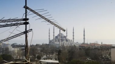 Çatı Camii ve Tv anteni