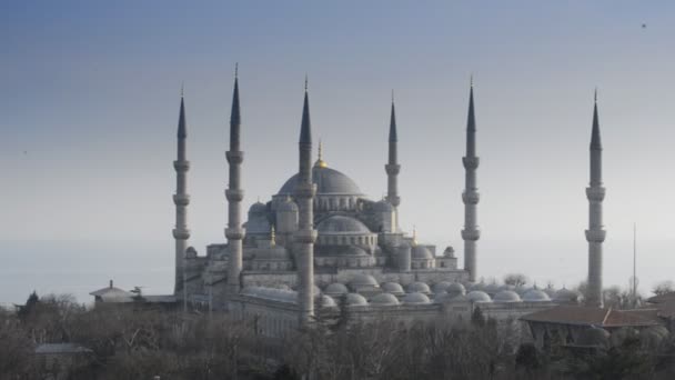 Vista do telhado da casa na grande mesquita — Vídeo de Stock