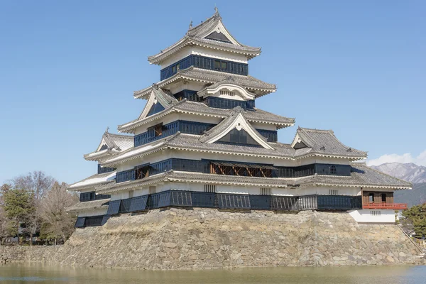 Kışın, Nagano, Japonya Matsumoto geleneksel Kalesi tutun