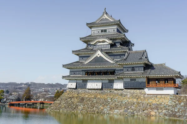 Kışın, Nagano, Japonya Matsumoto geleneksel Kalesi tutun