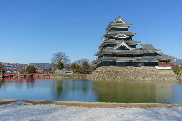 Kışın, Nagano, Japonya Matsumoto geleneksel Kalesi tutun