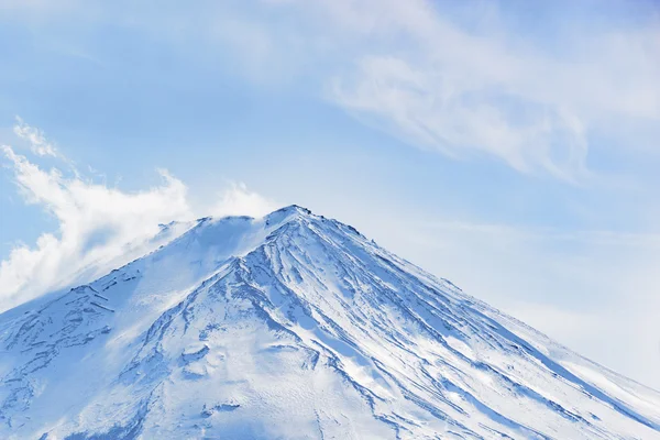 Güzel Fuji Dağı kış aylarında beş huzurlu lake oluştururlar. Japonya