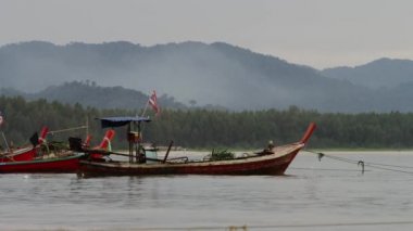 Tekne ve akşam deniz
