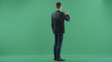 işadamı ve dokunmatik ekran teknolojisi