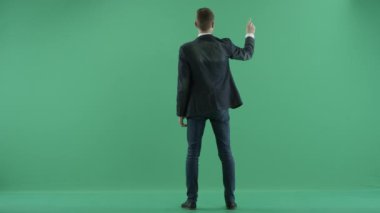 işadamı ve dokunmatik ekran teknolojisi