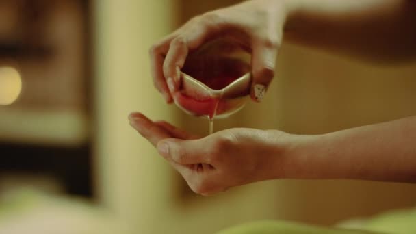 香薰油按摩 — 图库视频影像