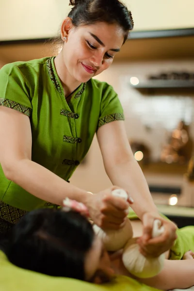 Tay dili bitkisel sıcak paketi Masaj