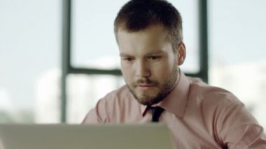 Yapılan çalışmaları ile memnun