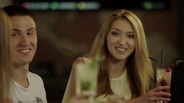 Arkadaşlar kodes gözlük