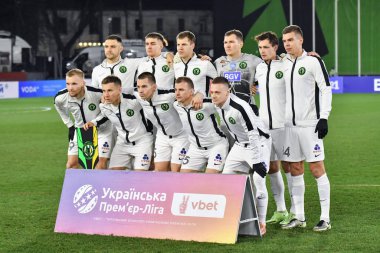 Zhytomyr, Ukrayna 13 Aralık 2025. FC Polissya oyuncuları, FC Polissya Zhytomyr ve FC Karpaty Lviv arasında oynanan Ukrayna Premier Ligi karşılaşması öncesinde poz verdiler