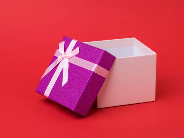 Gift Box Open Lid Red Background Holiday Gift — Stock Photo, Image