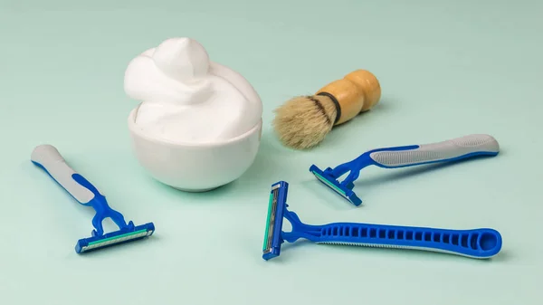 Few Disposable Razors Brush Bowl Shaving Foam Set Care Man — Stock Photo, Image