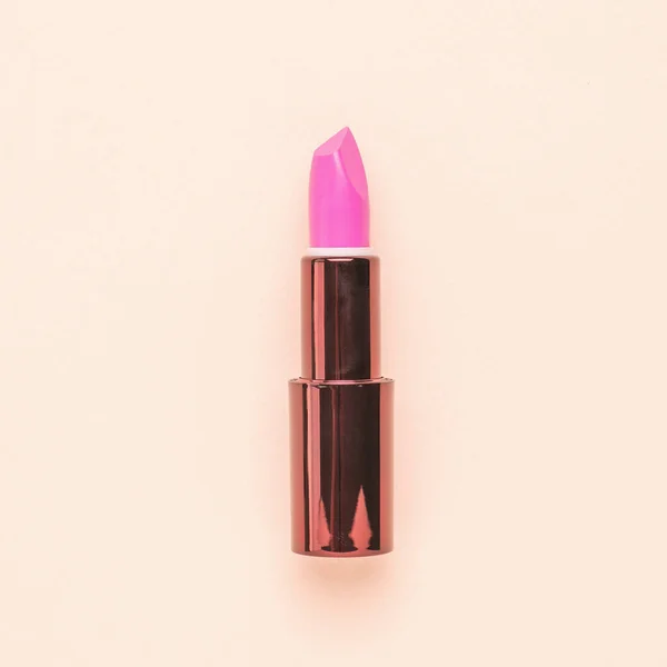 Mooie Roze Lippenstift Beige Achtergrond Lipversiering Vlakke Plaat — Stockfoto