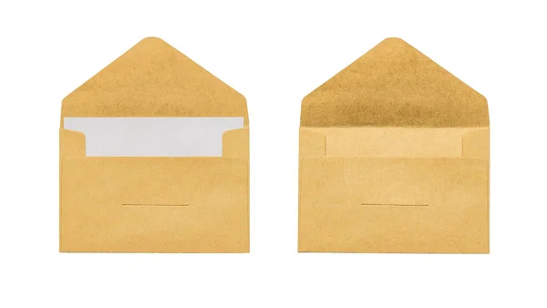 空の郵便封筒と白い背景に孤立した手紙の封筒 メール対応の概念 — ストック写真