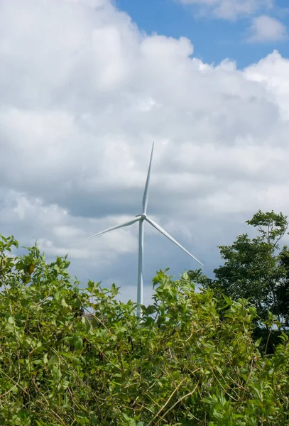 Wind Turbines Green Hilly Terrain Bright Blue Sky — Stock Photo, Image