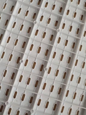 beyaz plastik delikli panel deseni ve arkaplan