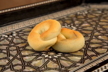 Arapça geleneksel - doldurma tarihi ile Maamoul