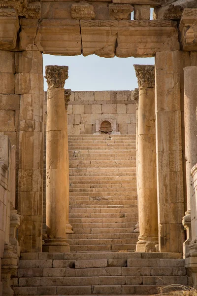 Jerash - Escalera romana — Foto de Stock