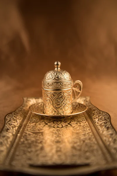 シールド内の伝統的なトルコ コーヒー — ストック写真