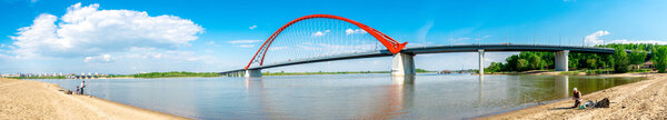  Панорама Бугринский мост в Новосибирске, Сибирь, Россия
