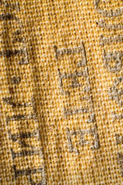 Eski kitaplar yıpranmış deri destek ile yakın örtbas