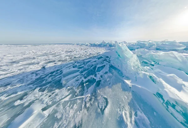 Niebieski Lód kępach Bajkał stereograficzny panorama, Listvyanka — Zdjęcie stockowe