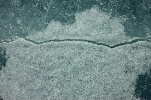 Wzór pęknięcia na niebieski lód jezioro Bajkał — Zdjęcie stockowe