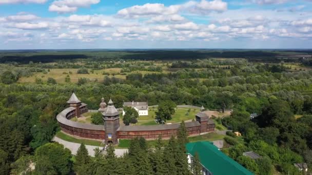 Baturin fort in Oekraïne luchtfoto uitzicht — Stockvideo
