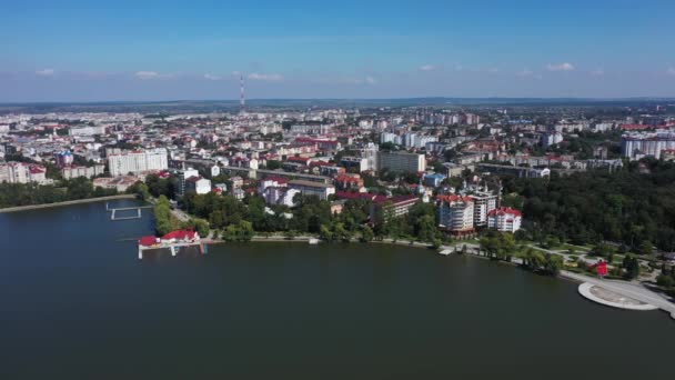 Die Stadt Iwano-Frankiwsk Ukraine Luftaufnahme. — Stockvideo