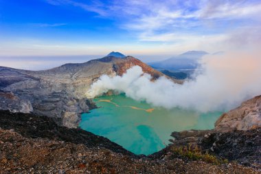 Kawah Ijen'de volkan Sunrise